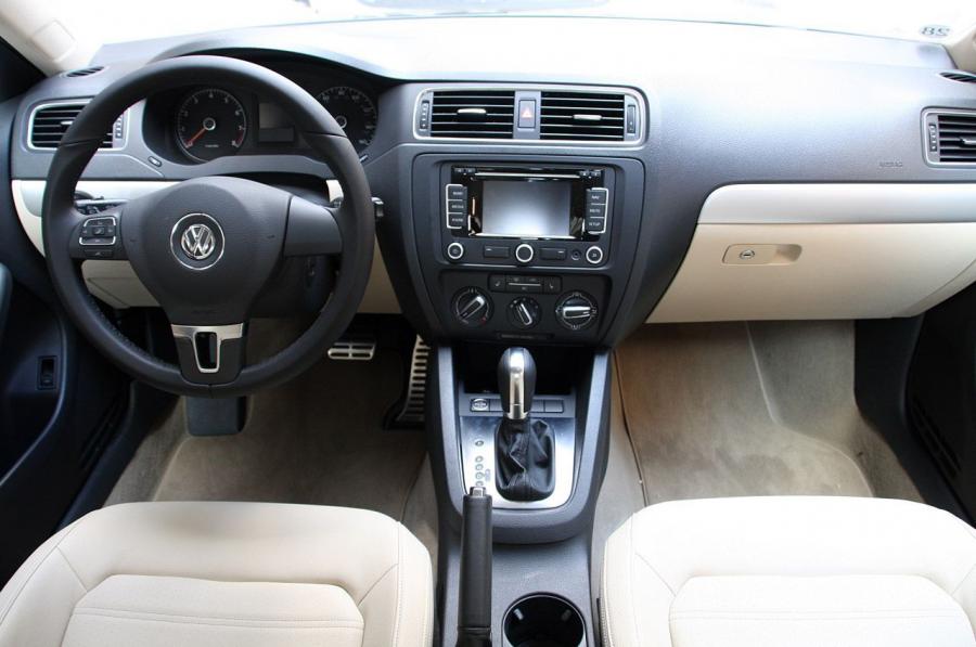  Volkswagen Jetta 2011 года  (фото 92 из 139)